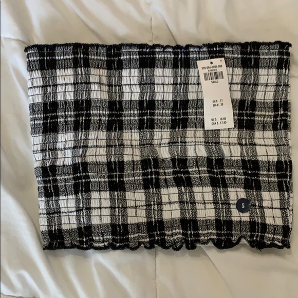 NWT HOLLISTER cropped top - Picture 1 of 5